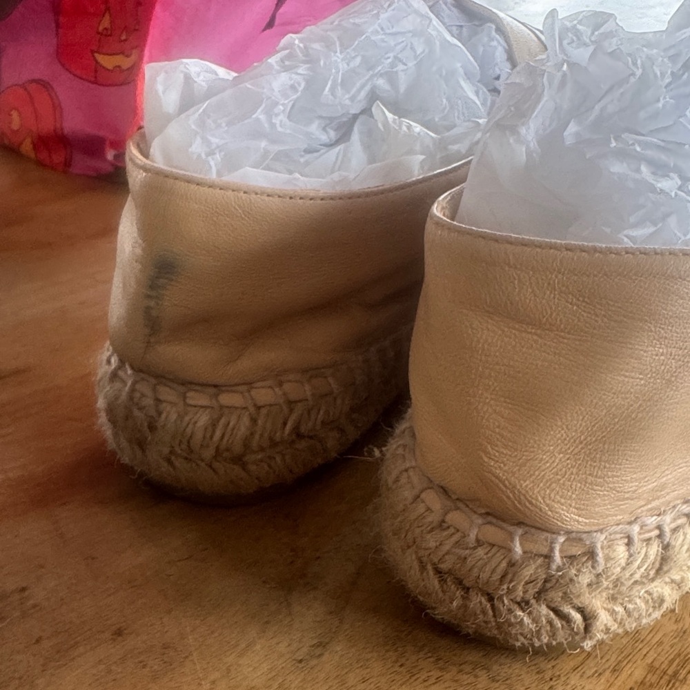 CHANEL Beige and Black Espadrilles - Picture 3 of 8